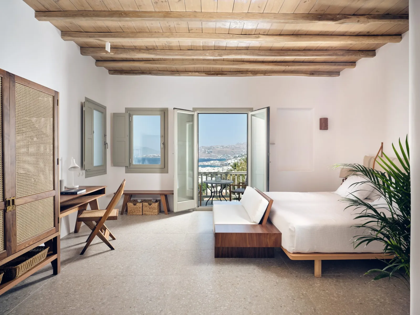 Hilltop Sea View Room Private Jacuzzi | 250m from Belvedere Hotel | Shuttle Included |