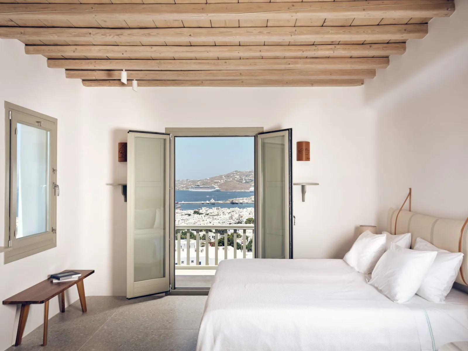 Hilltop Sea View Suite | 250m from Belvedere Hotel | Shuttle Included |