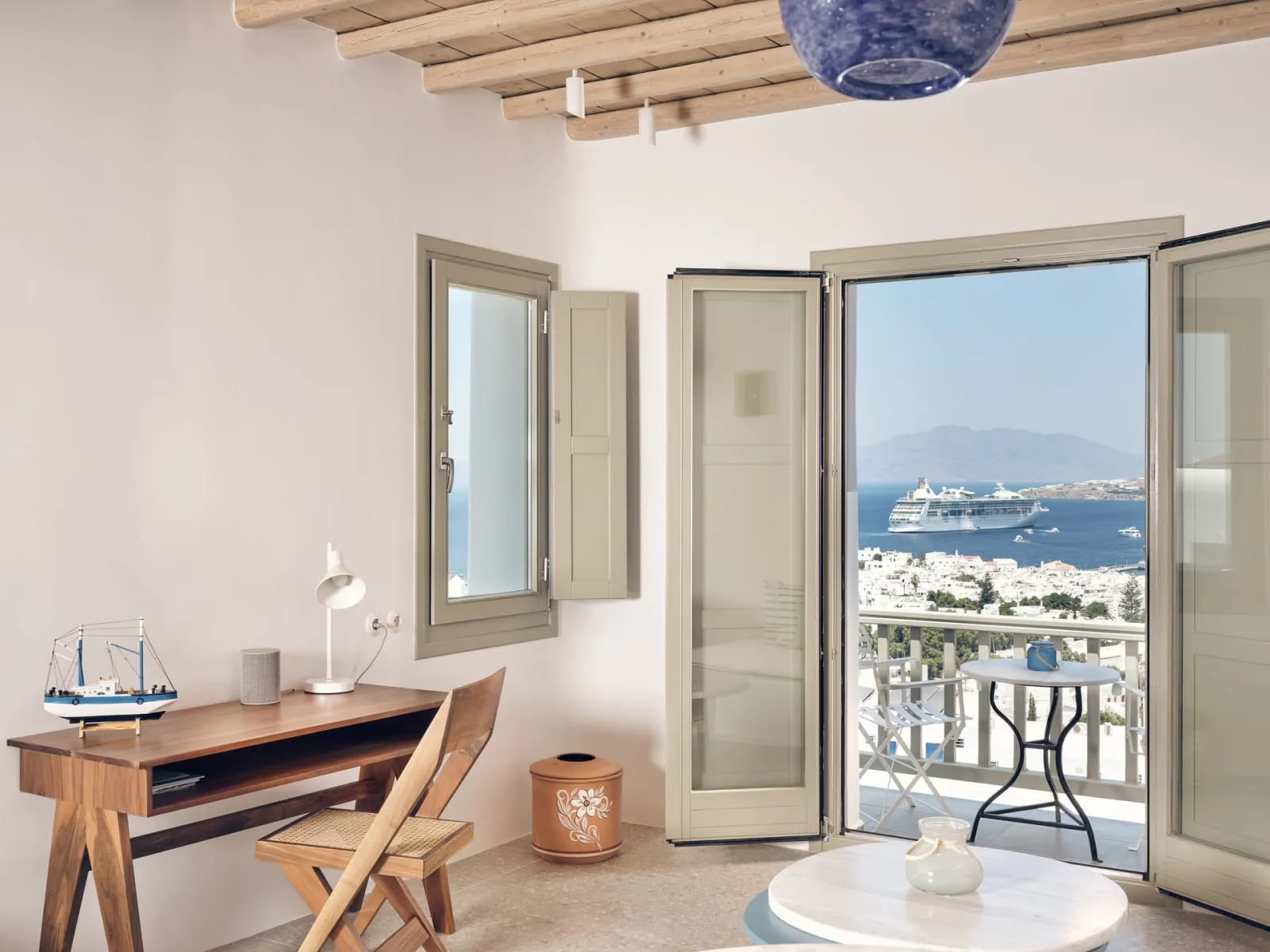 Hilltop Sea View Suite | 250m from Belvedere Hotel | Shuttle Included |