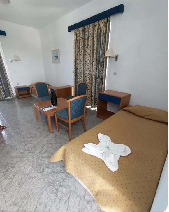 Apartment (up to 5pax)