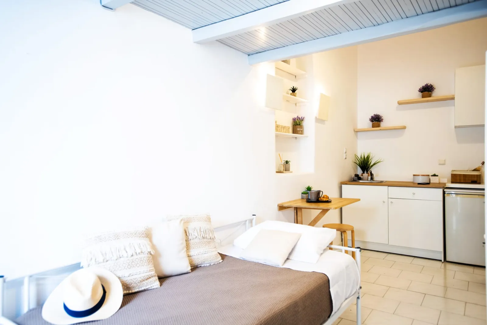 Whitelist Maisonette III