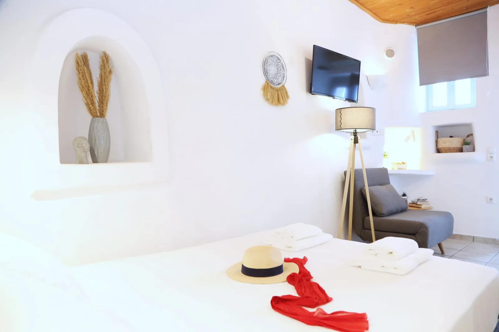 Whitelist Apartment