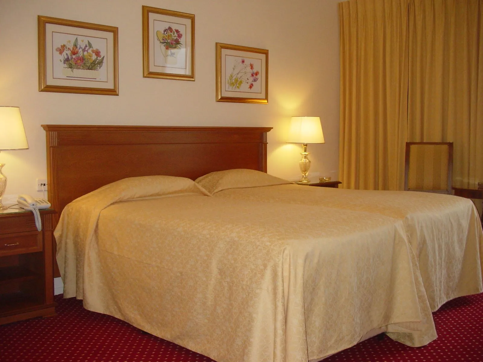 Triple Room