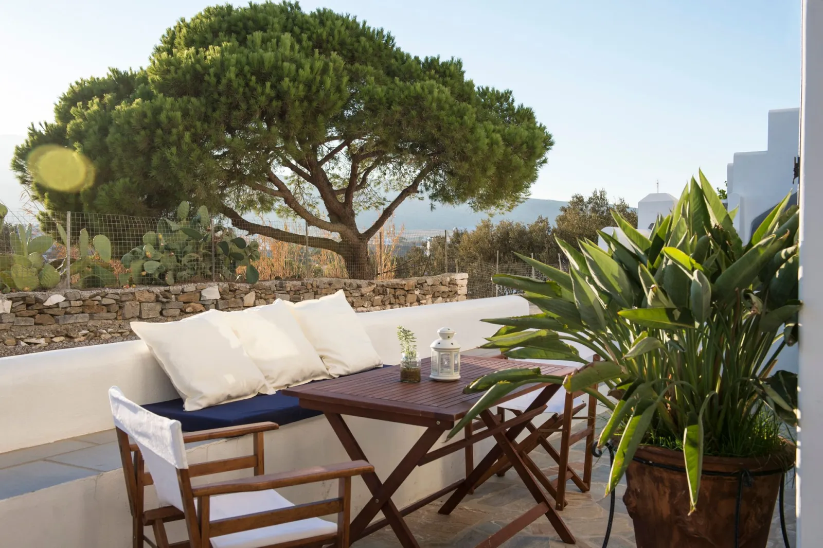 Apollo | 2 Bedroom Apartment with Patio