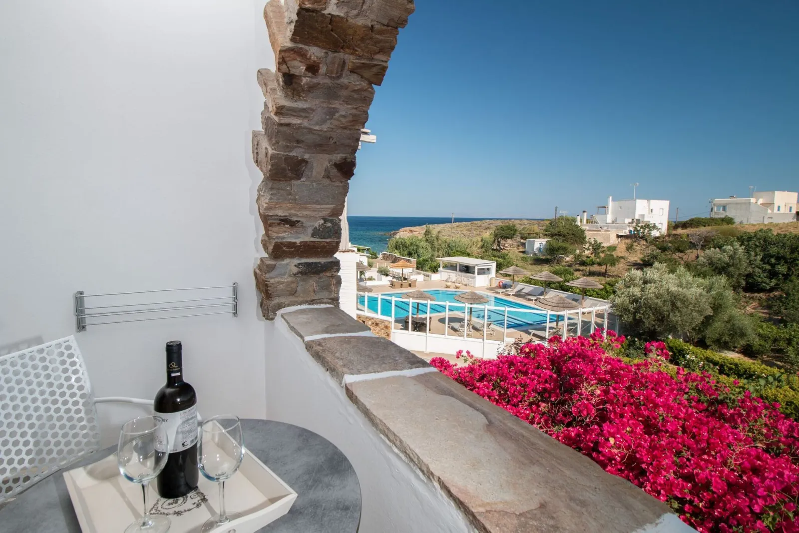 Premium Side Sea &amp; Pool View Room