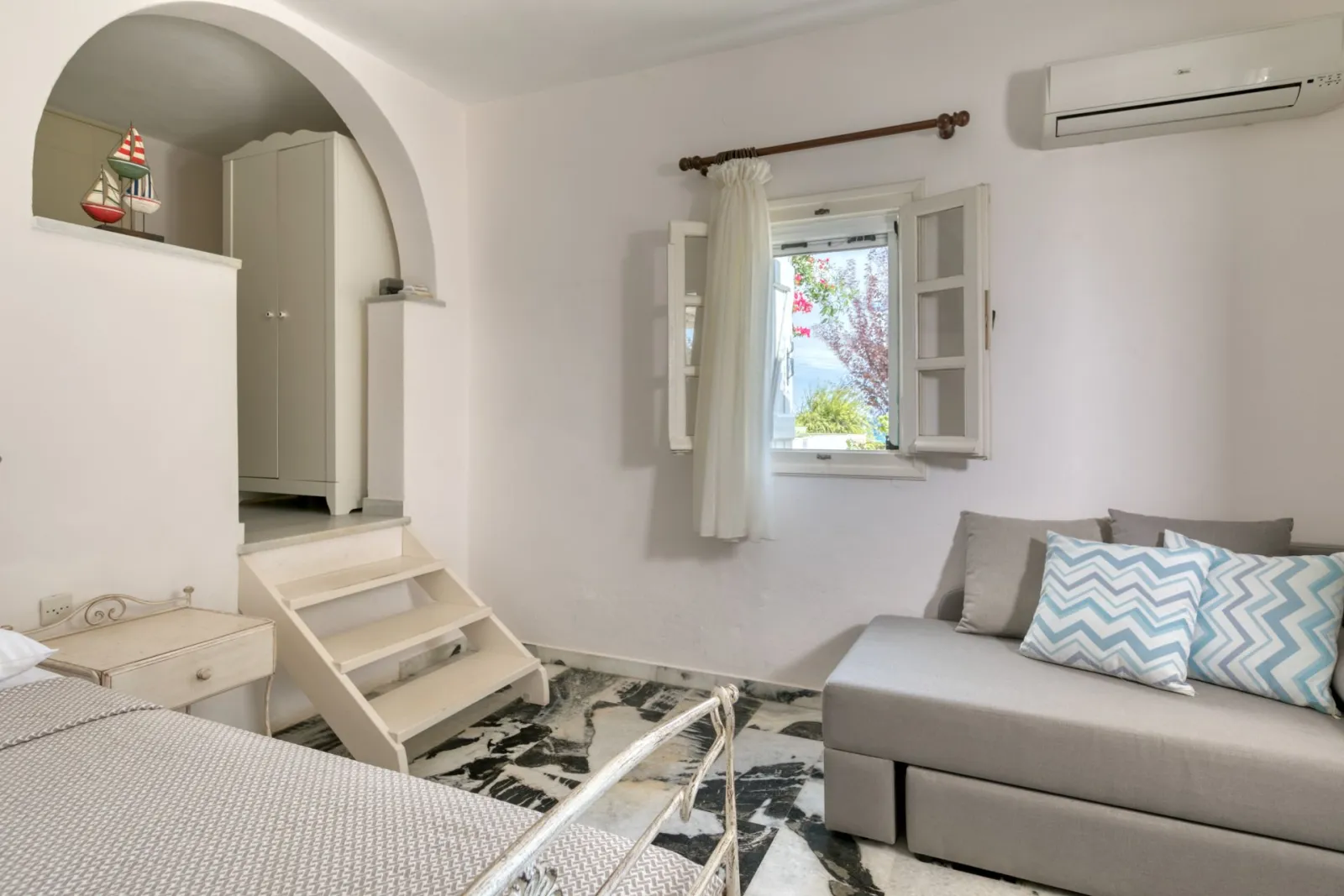 Side Sea View Apartment