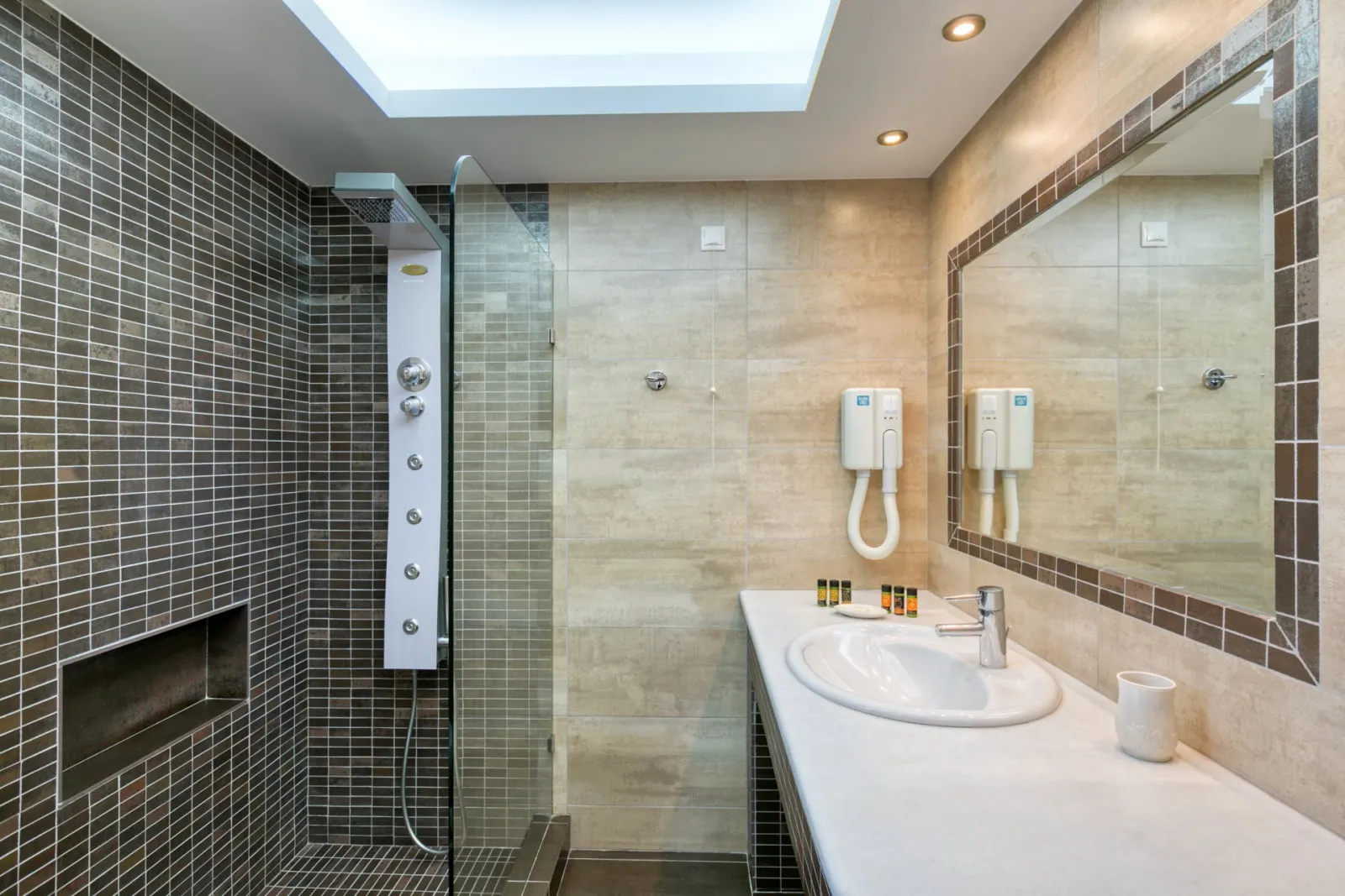 Superior Family Suite with Sea View &amp; Private Plunge Pool