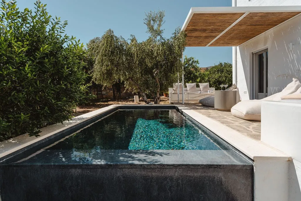 The Ostria Inn House with Family Pool