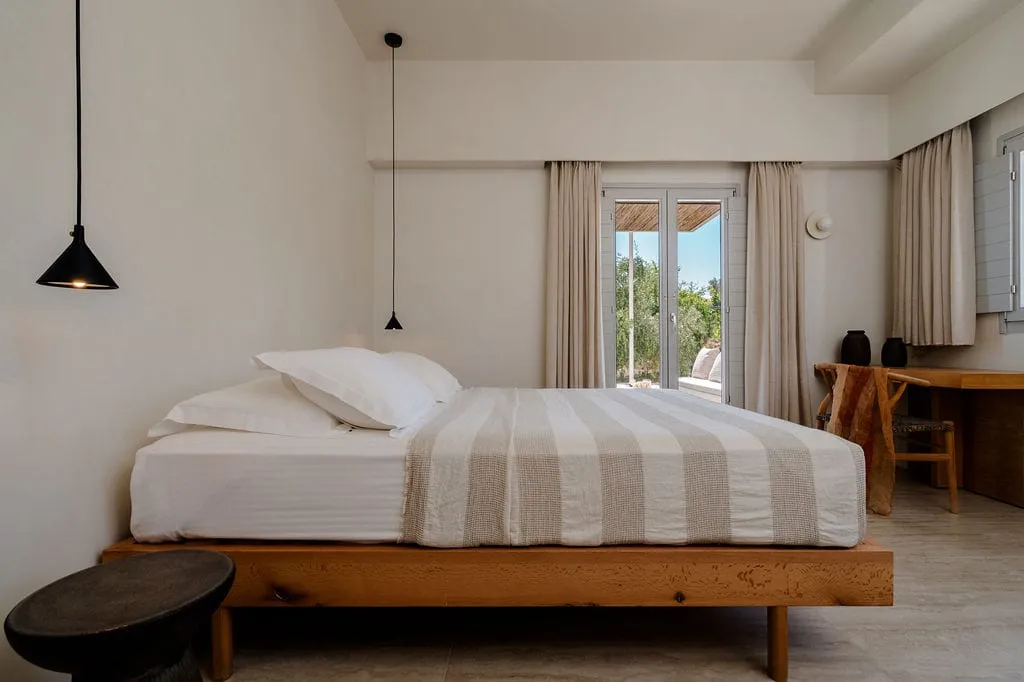 The Ostria Inn House with Family Pool
