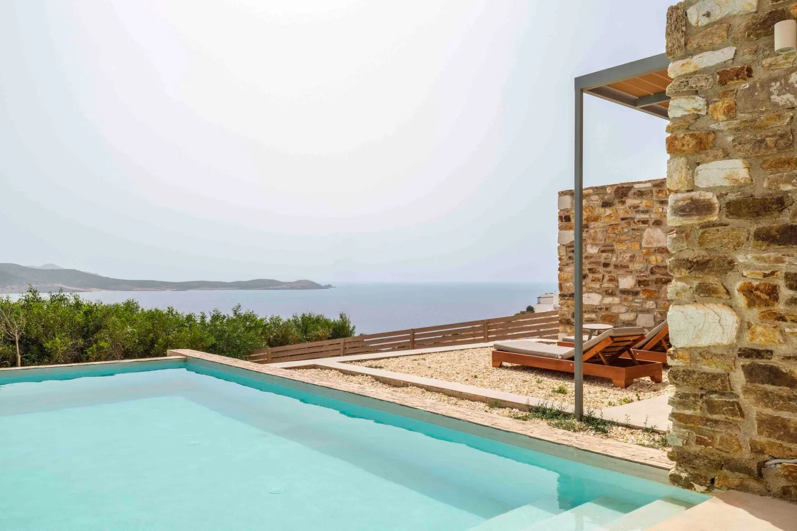 Pnoe Villa
