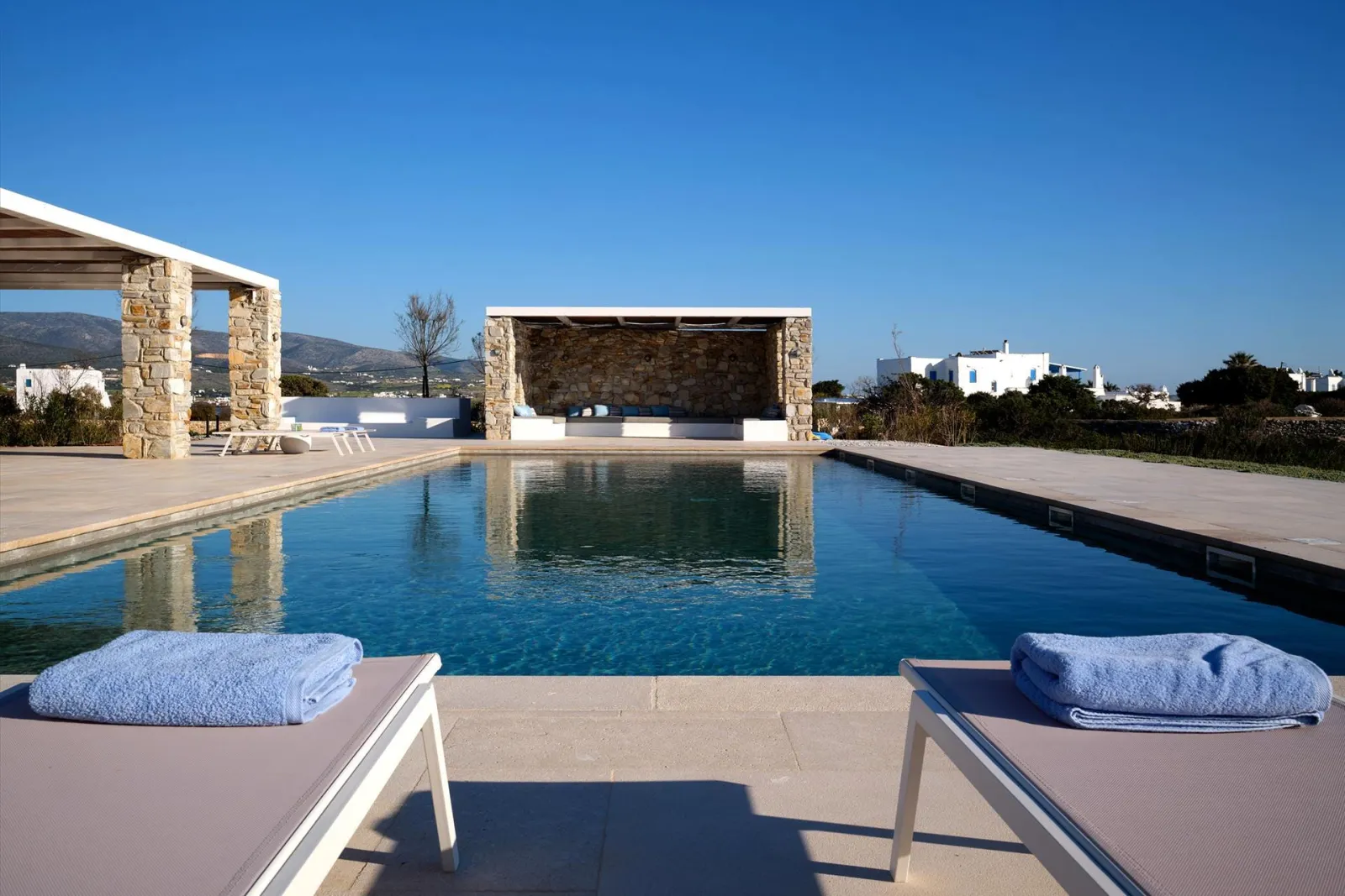 Aquivera Villa