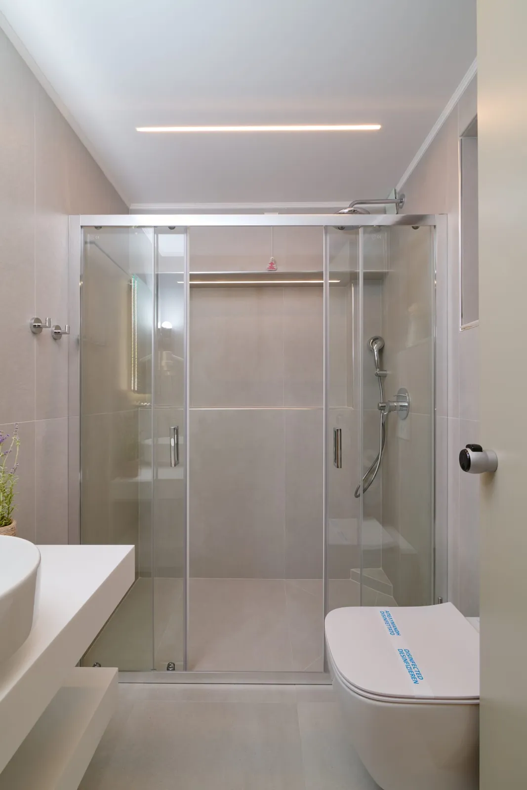 Suite - Two Rooms - Two Bathrooms | Spa