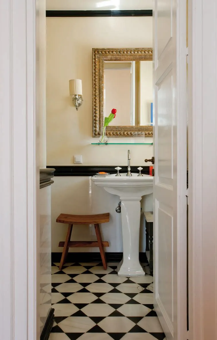 Deluxe Double or twin room with City View