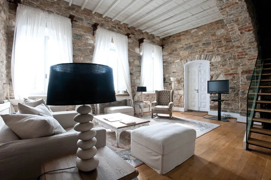 Executive Suite with Front Sea View