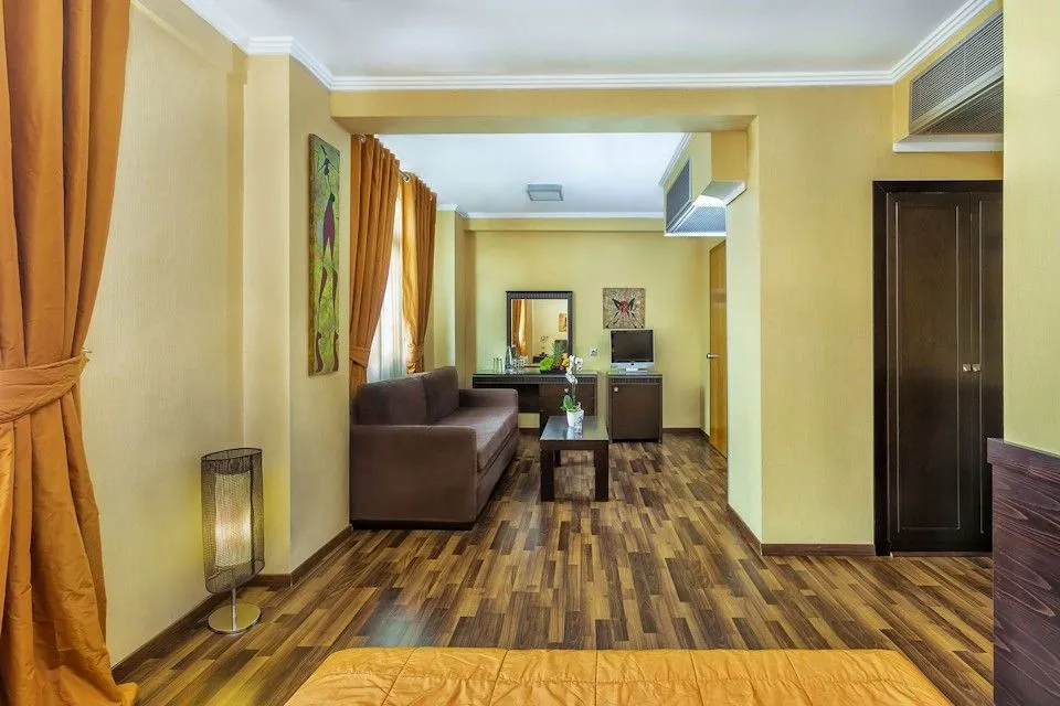 QUADRUPLE ROOM