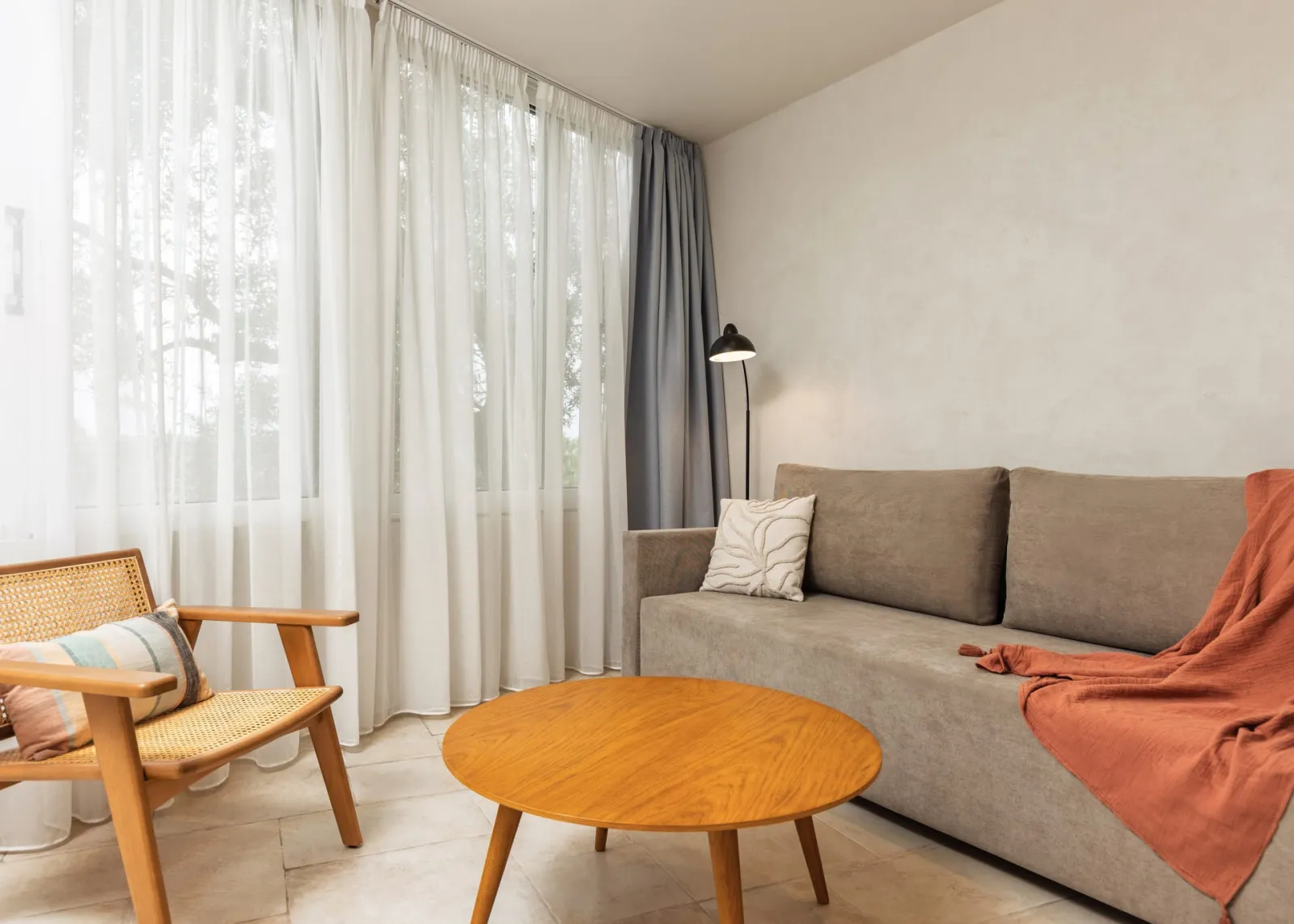 Kaponera Maisonette