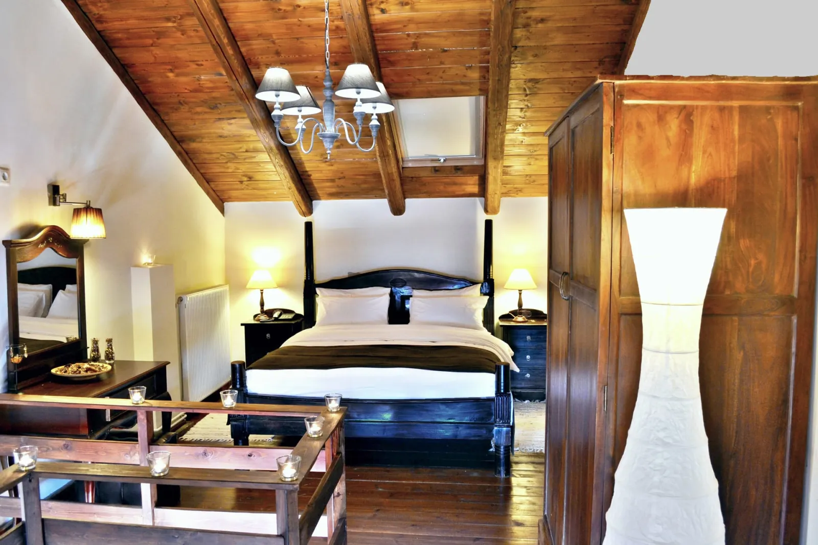 Double Maisonette with Attic & Fireplace