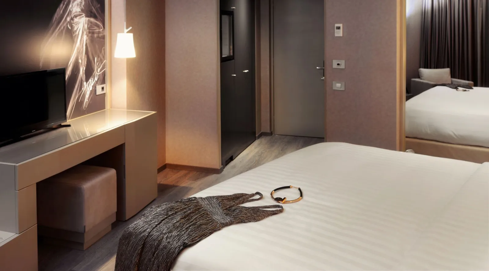 Superior Room with City View