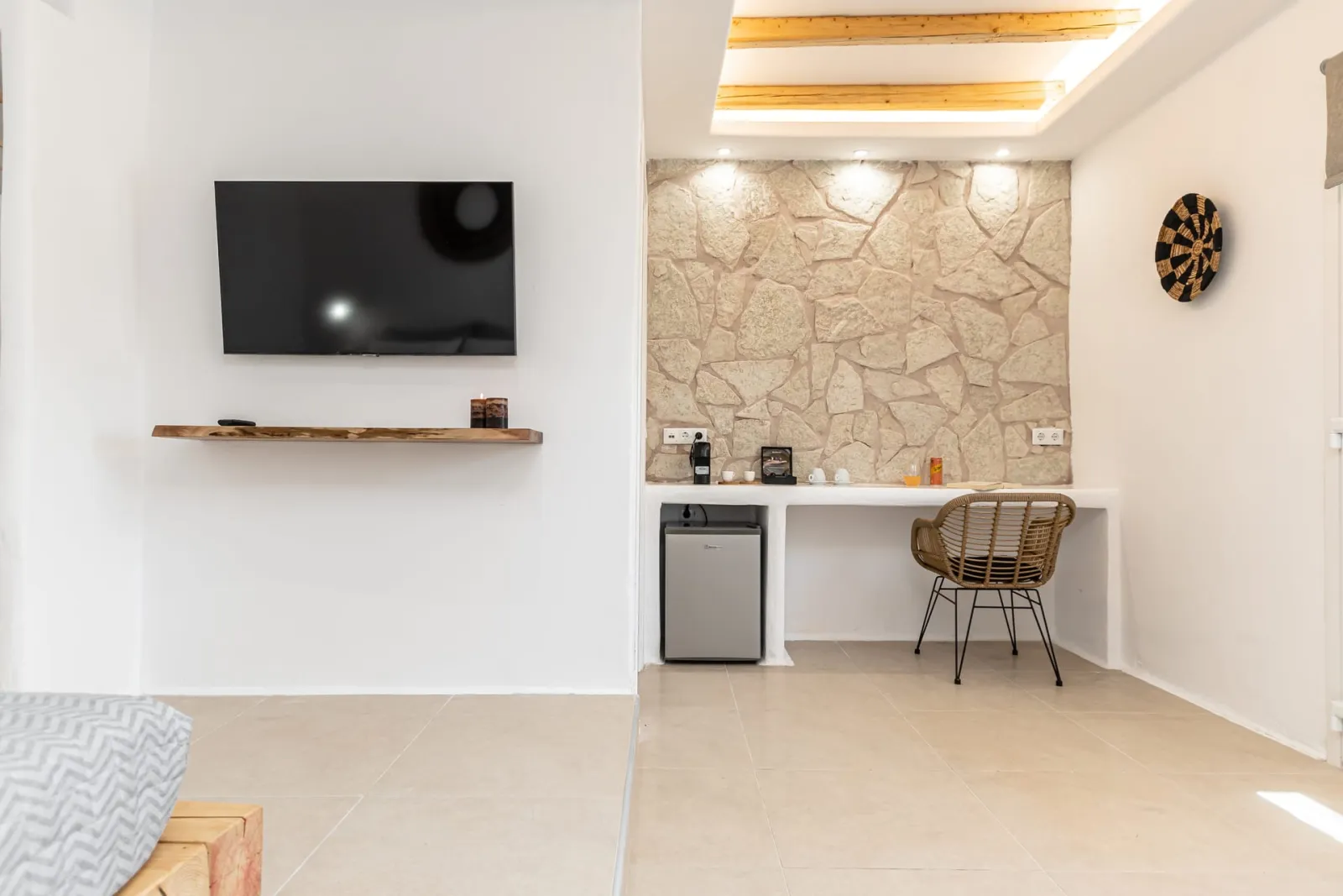 Junior Suite with Private Veranda &amp; Outdoor Hot Tub | Semi-Basement