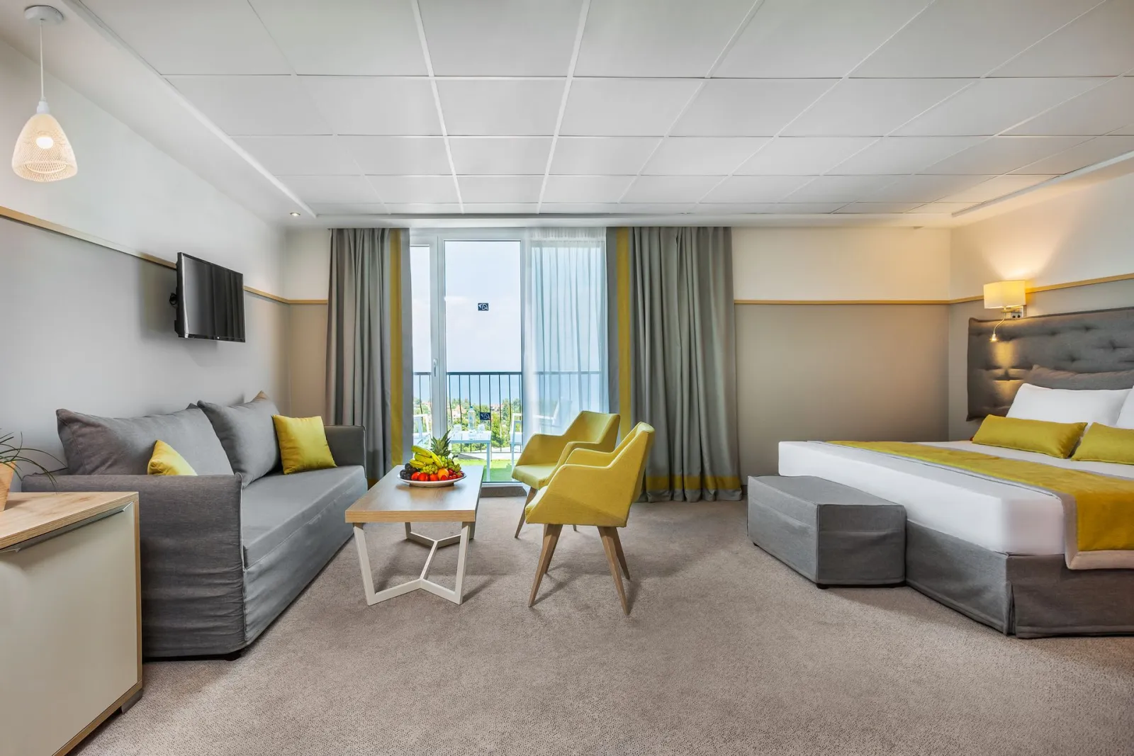Elegant Suite Sea View