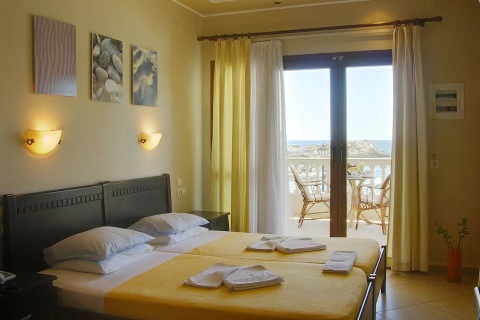 Deluxe Studio Sea View (up to 2 pax)