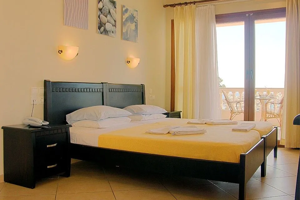 Deluxe Studio Sea View (up to 2 pax)