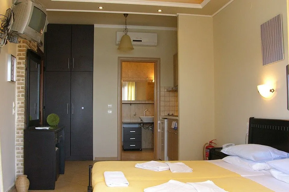 Deluxe Studio Sea View (up to 2 pax)