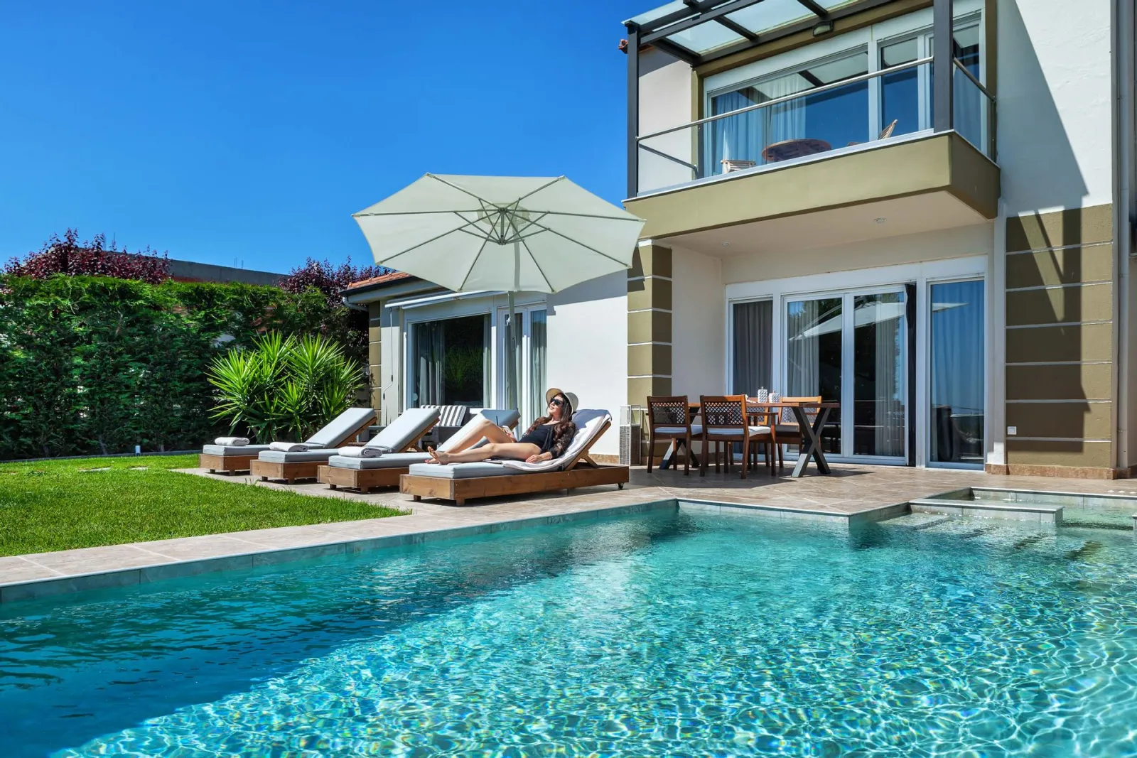 Grande Sea View Villa 110sqm 