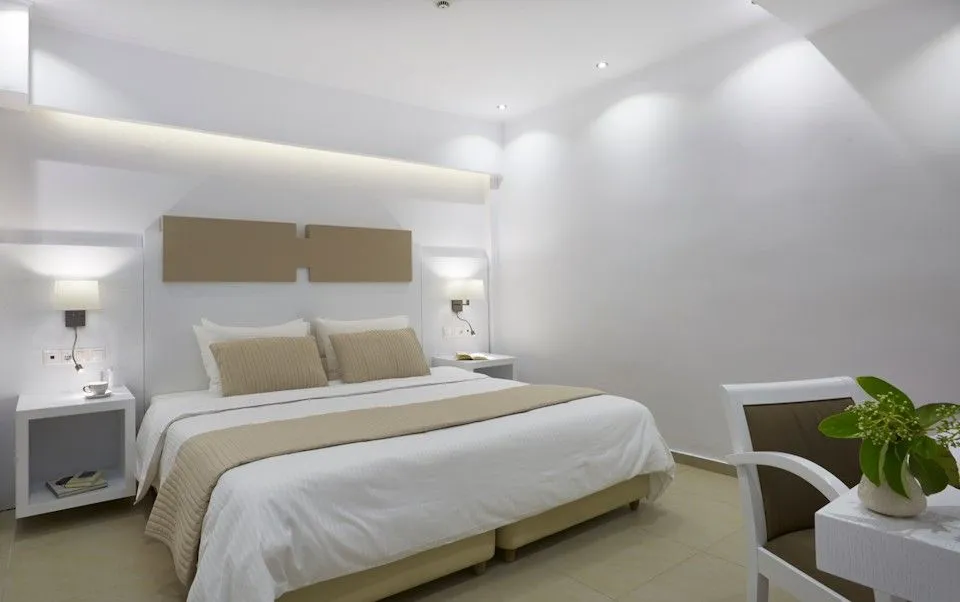 Executive Junior Suite with Living Area Sea View