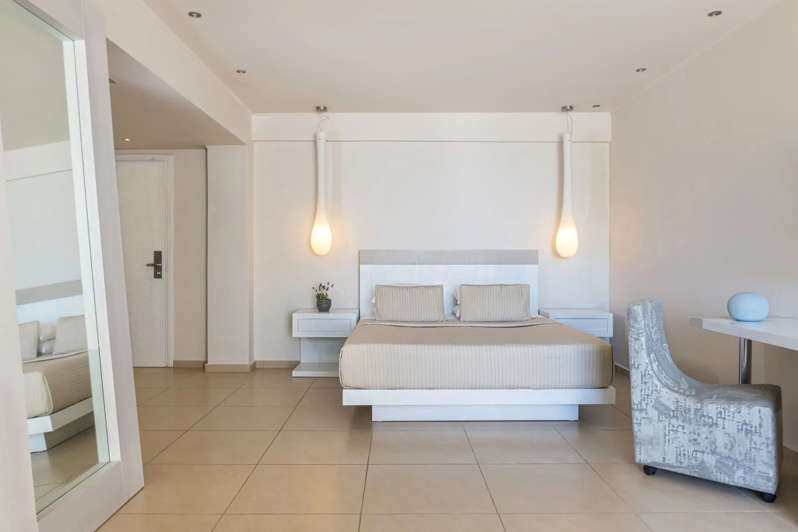Executive Junior Suite with Outdoor Jacuzzi Sea View
