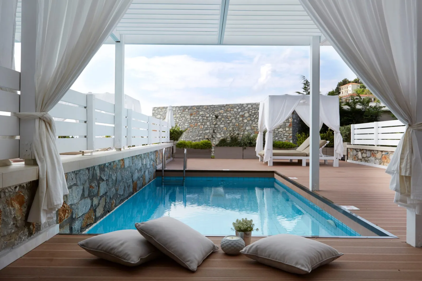 Deluxe Suite with Private Pool