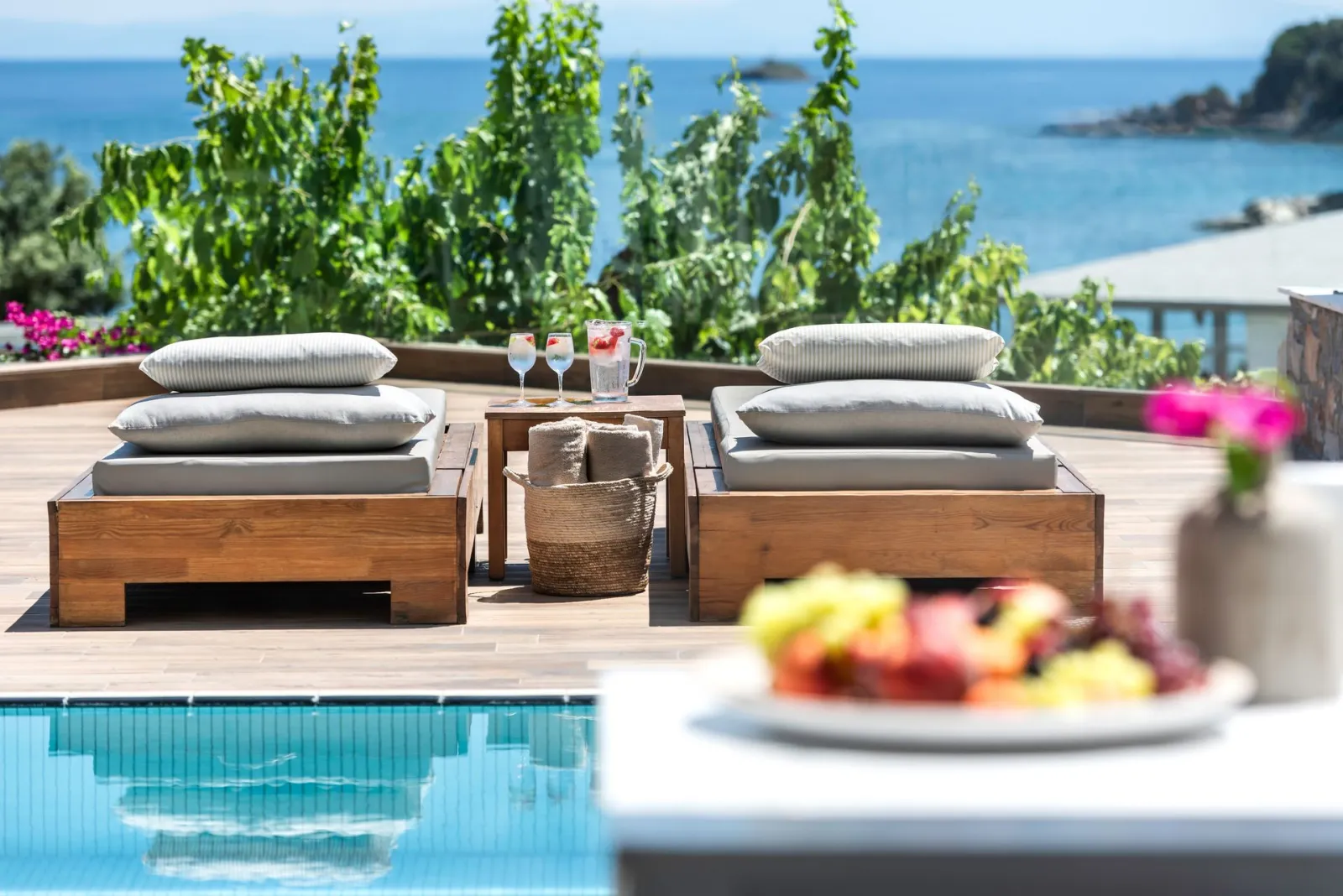 Master Suite with Private Pool Sea View