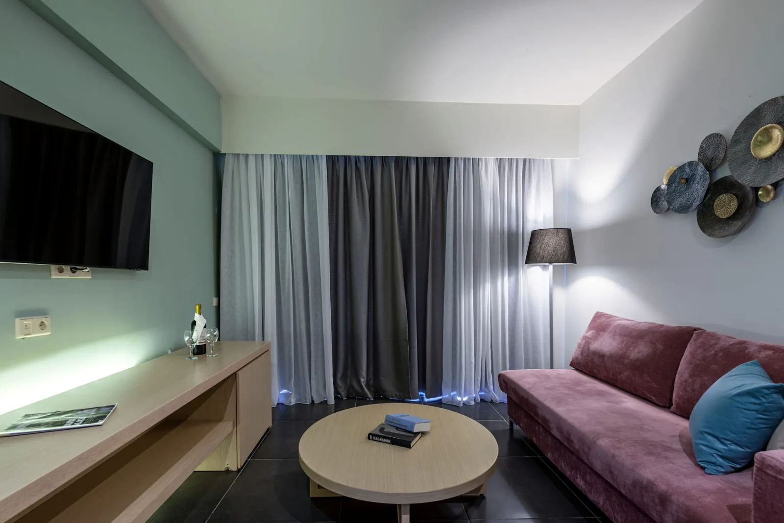 Family Suite Side Sea View