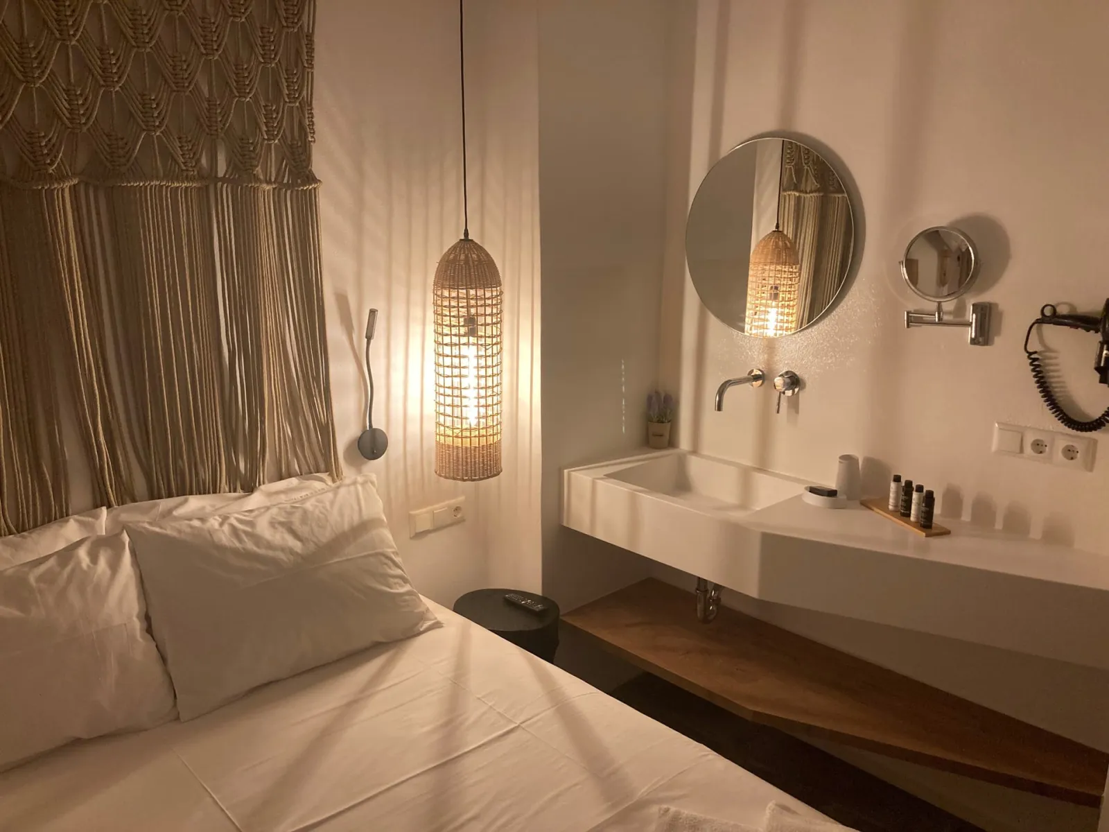 Kitron Junior Suite