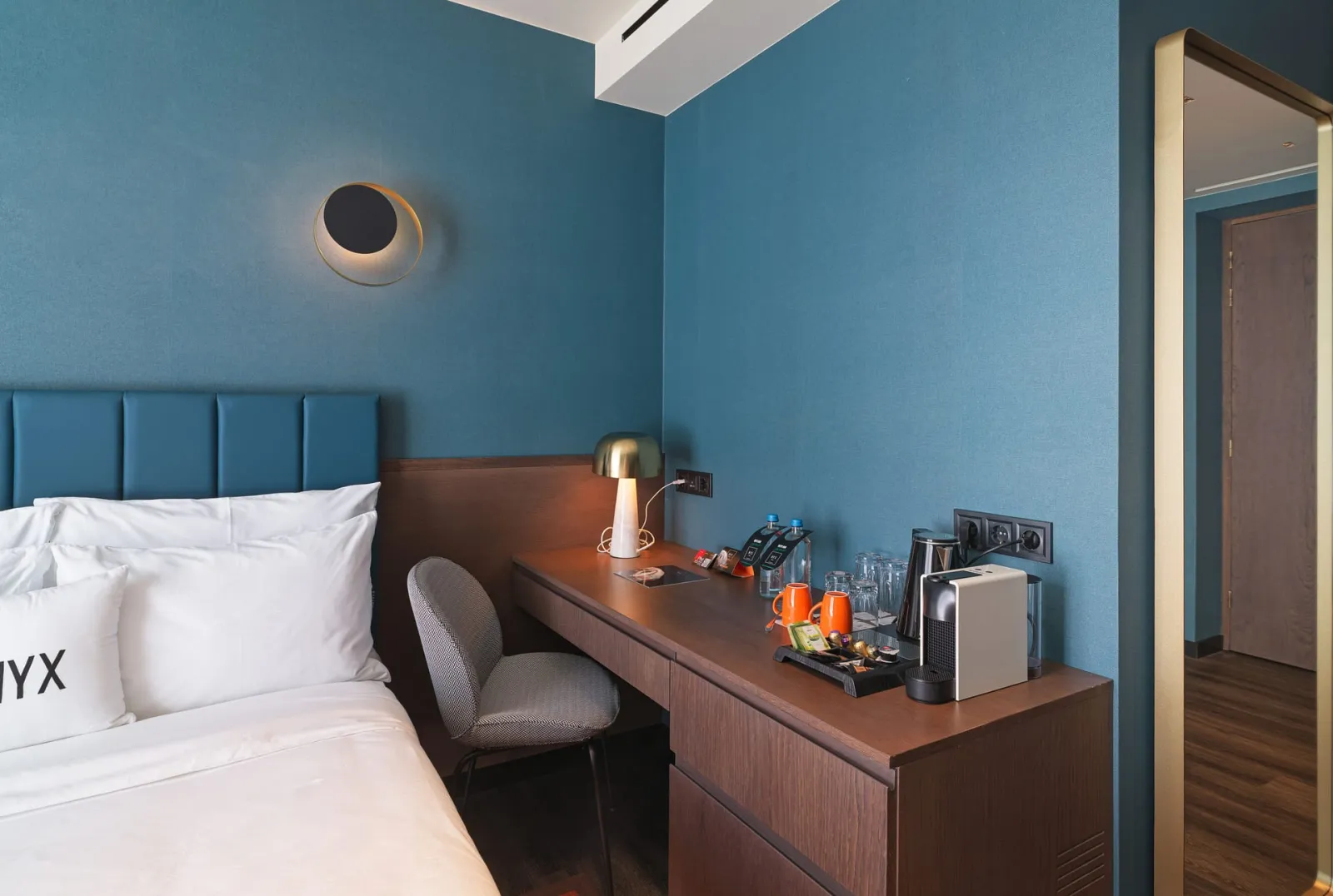 Design Single Star with Lycabettus View