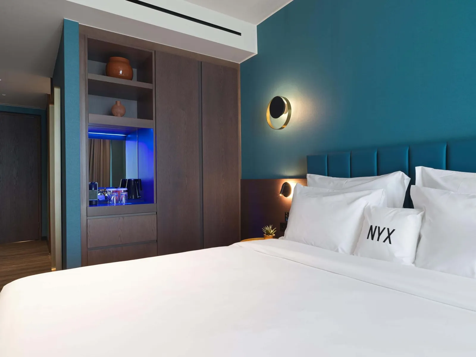 Deluxe Acropolis Room with Lounge Access