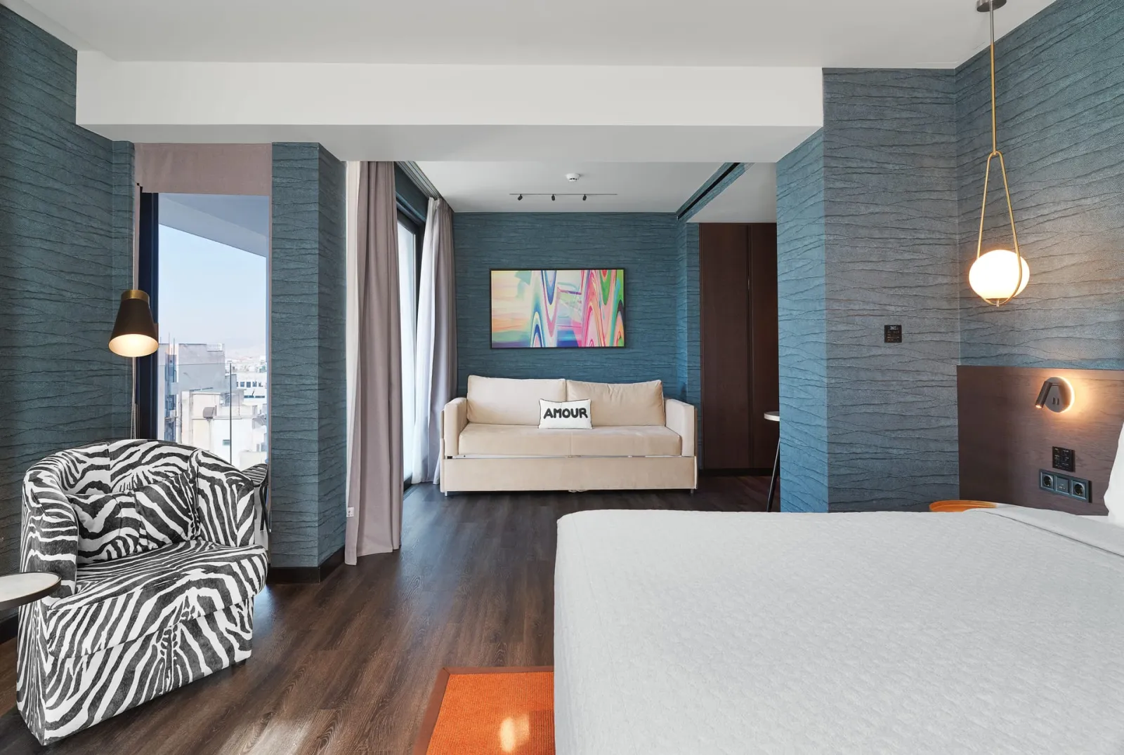 Heaven Acropolis Suite with Lounge Access