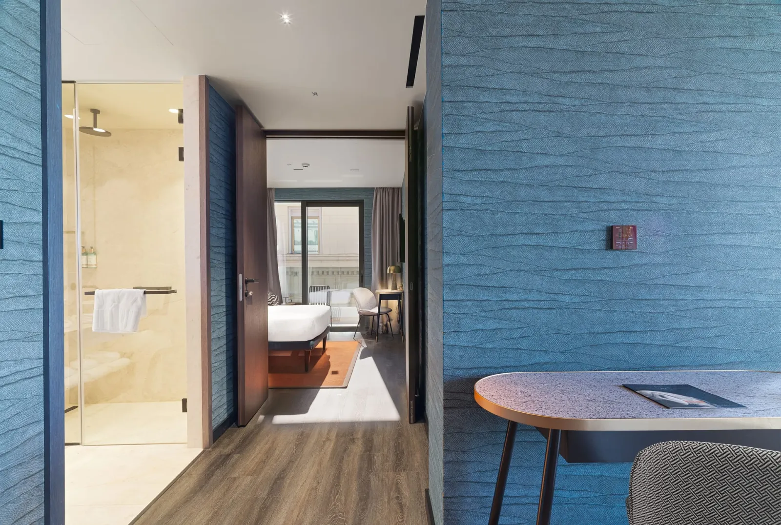 Heaven Acropolis Suite with Lounge Access