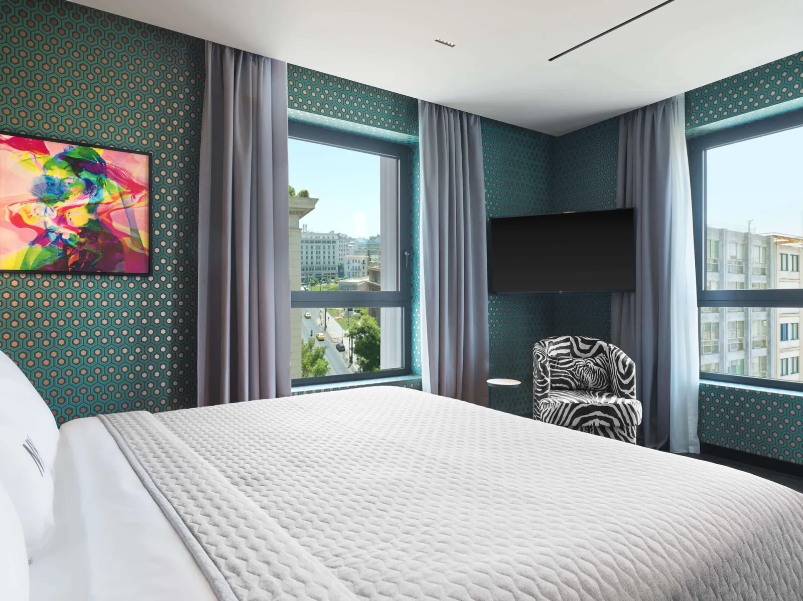 NYX Interconnecting Executive Suite