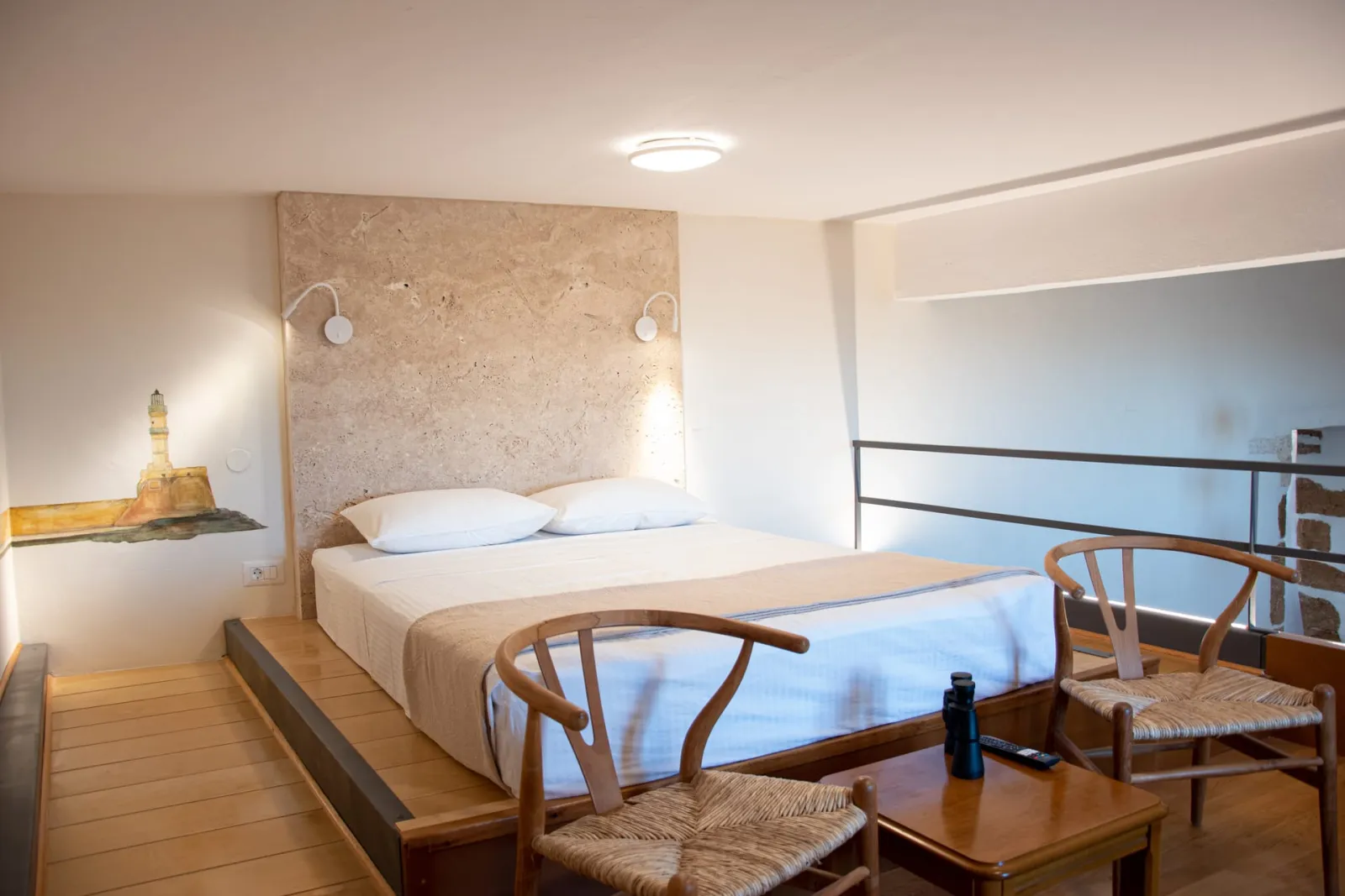 Deluxe suite with sea view & patio (Michael)