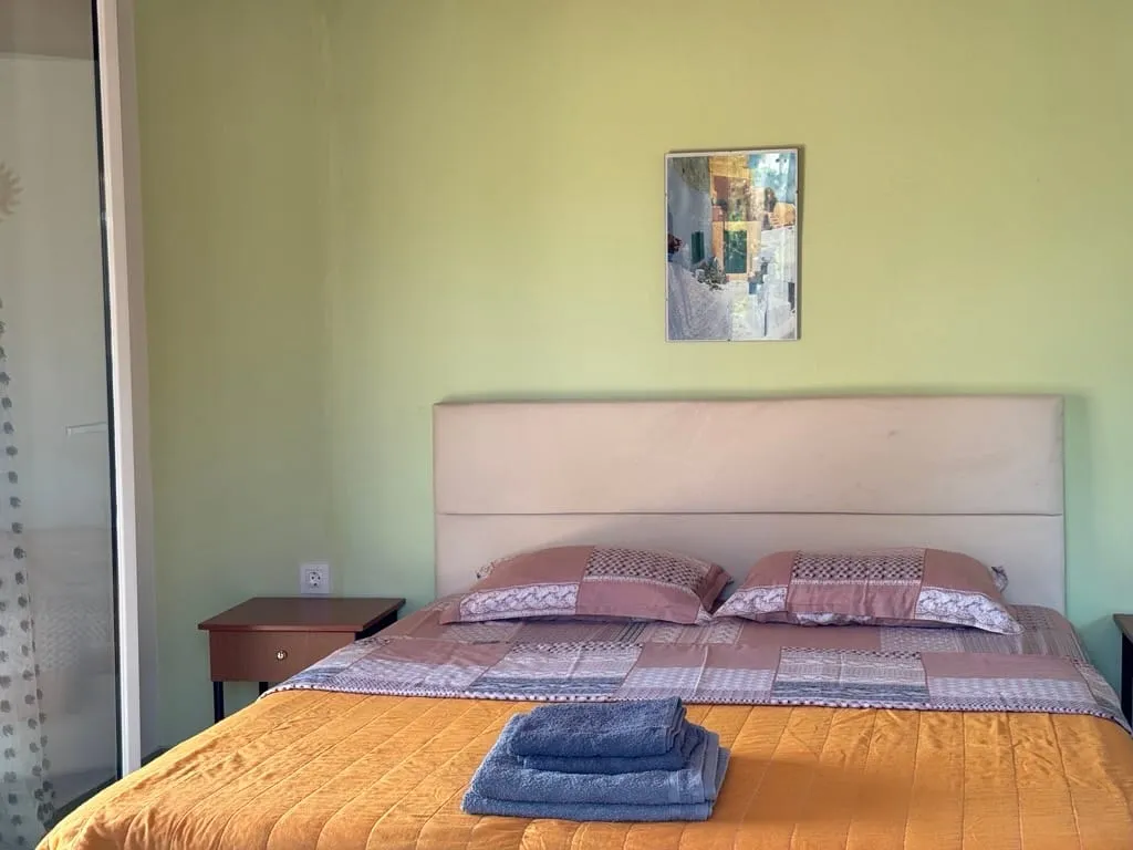 Double Room (101)