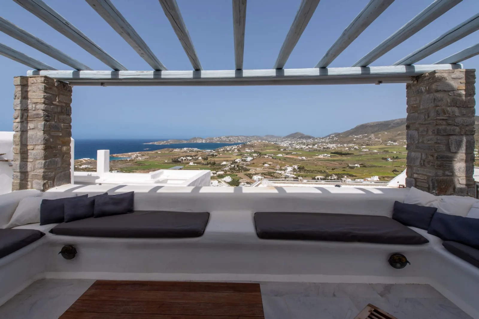 Villa MIRA