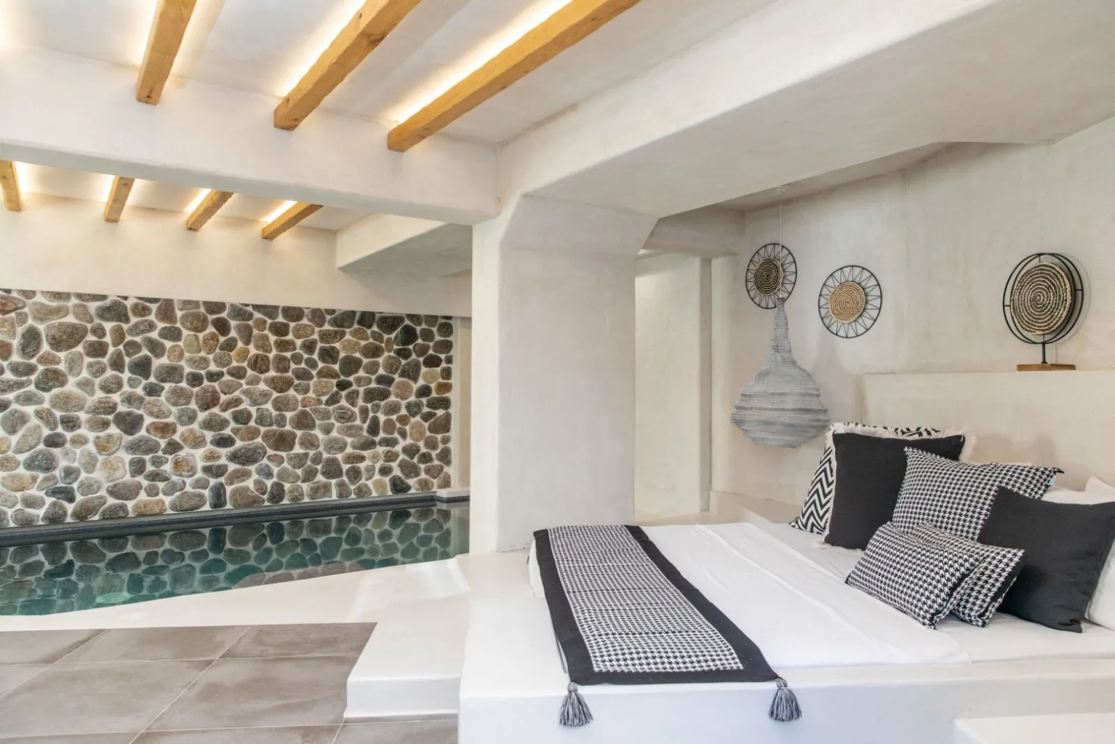 Sub-Marine Suite