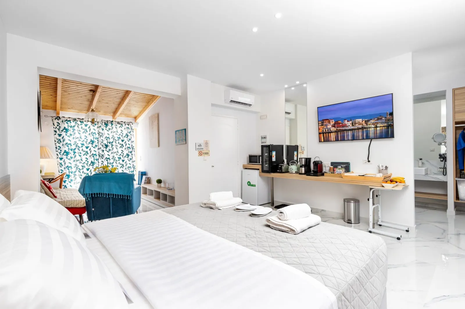 Premium Suite with Terrace and Panoramic Sea View