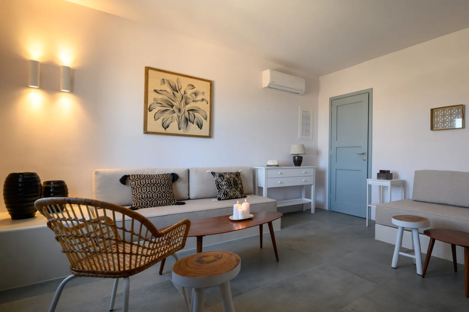 Caldera view suites with outdoor hot tub