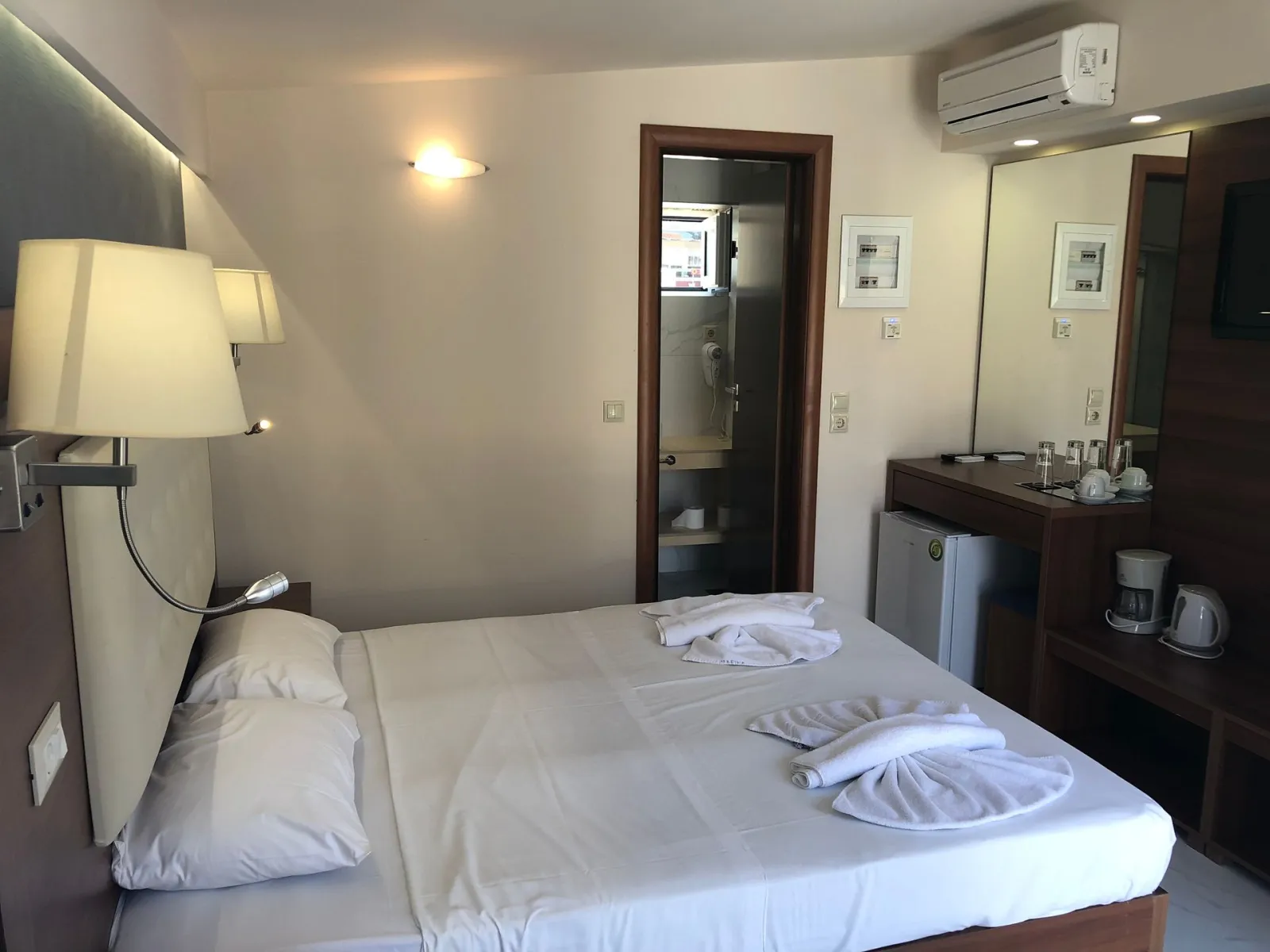 Economy Room