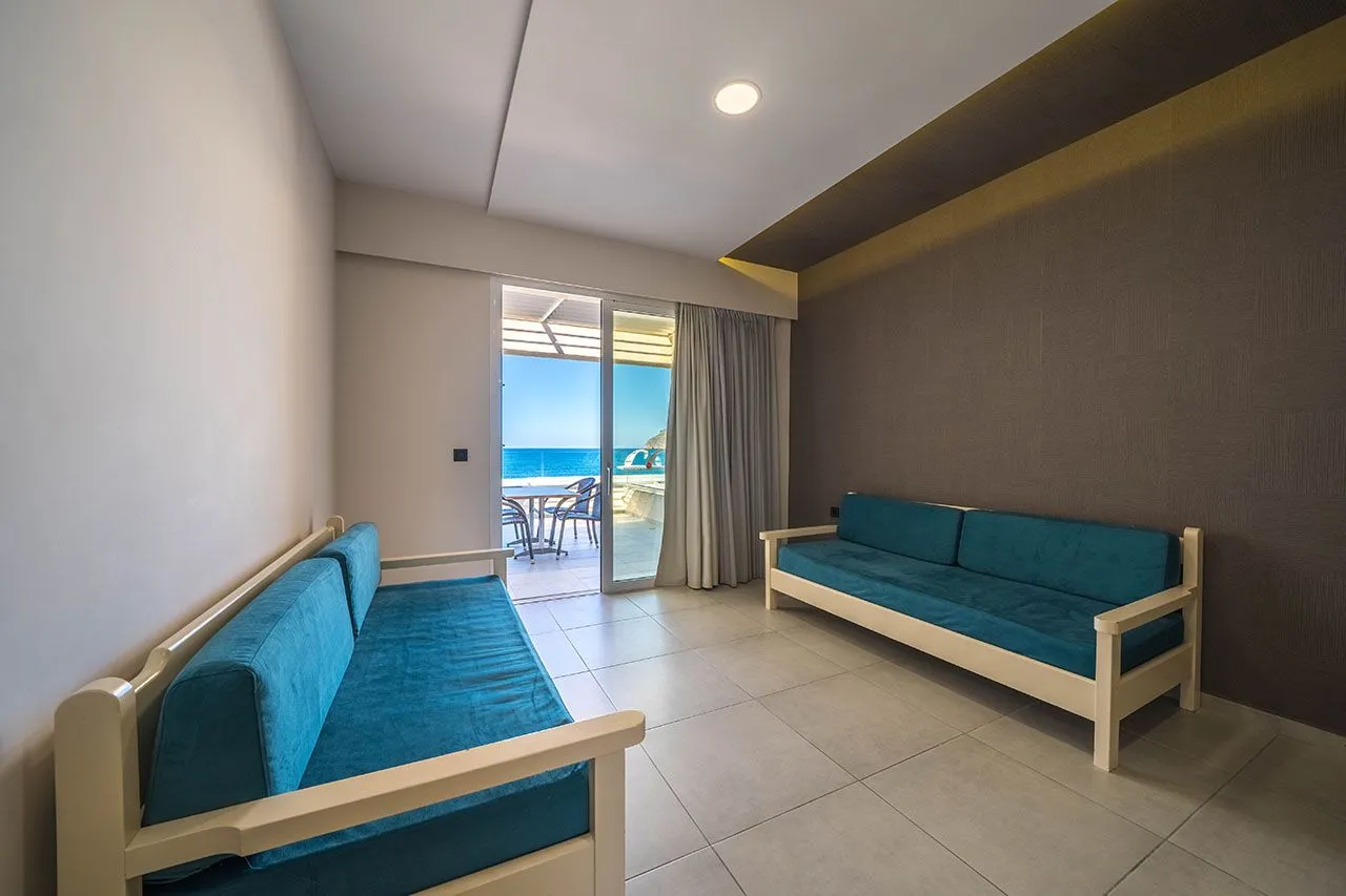 Superior One Bedroom Apartment Sea Front