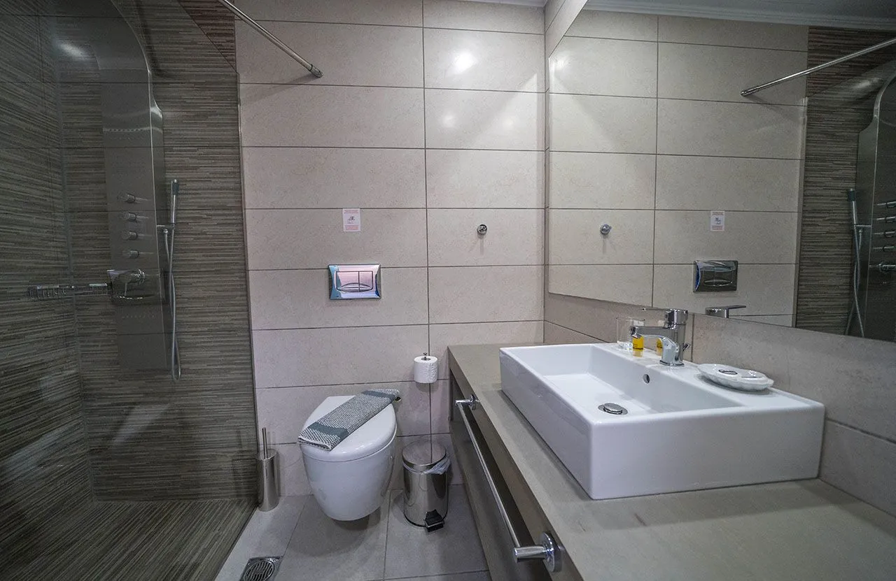 Superior One Bedroom Apartment Sea Front
