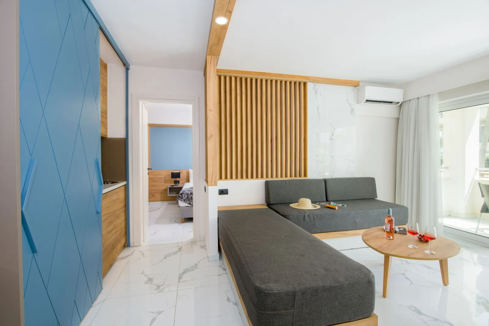 Superior Family One Bedroom Apartment with Pool View