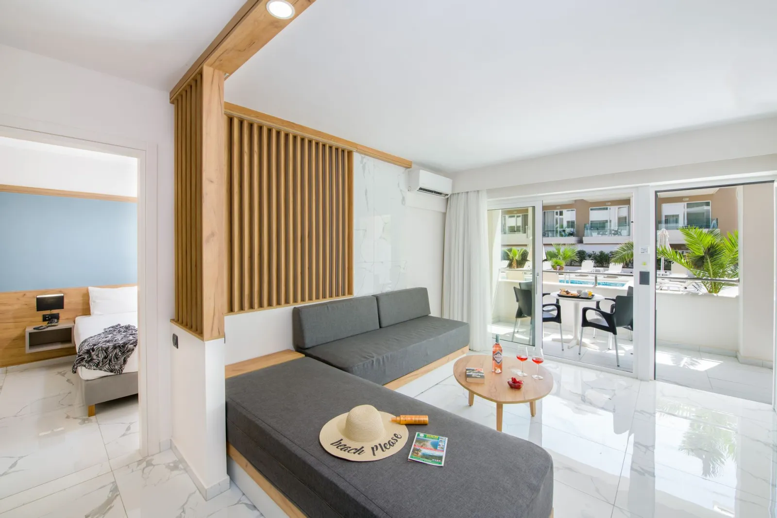 Superior Family One Bedroom Apartment with Pool View